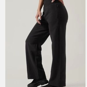 Athleta Retroplush Black Straight Leg Pants Size Large